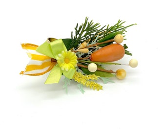 Elegant Easter Carrot Hand Napkin Ring, Table Decoration for Easter Holiday