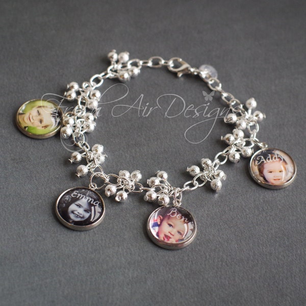 Photo Charm Bracelet, Personalized Photo Jewelry for Mom, Keepsake Family Bracelet, Custom Photo Jewelry, Photo Jewelry for Grandma