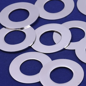 Ca. 1 1/4 "(32 mm) tibetara® Edelstahl Runde Stanzrohlinge FANTASTISCHER GLANZ, 16 Gauges Rohlinge, Donut Kreis Anhänger, 10 Stück / Lot-10107650