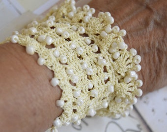 Crochet Bracelet Cuff, Crochet Beaded Bracelet ,Crochet Jewelry,Crochet Pulsera, Bracelet,cotton thread in pale yellow and white beads,Beads