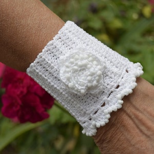 White Crochet Cuff, Beaded Cuff Bracelet, Crochet Jewelry, Crochet cuff, Rustic Wedding Jewelry image 3