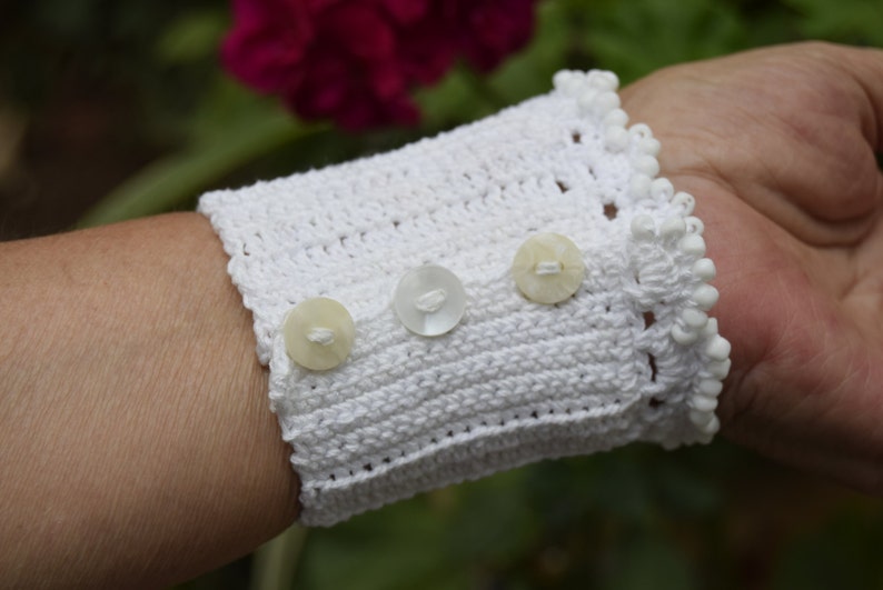 White Crochet Cuff, Beaded Cuff Bracelet, Crochet Jewelry, Crochet cuff, Rustic Wedding Jewelry image 2