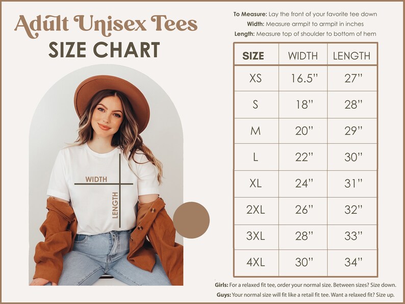 Pu&ograve; includere: Tabella delle taglie per t-shirt unisex con misure in pollici. La tabella mostra le taglie XS a 4XL con le misure di larghezza e lunghezza corrispondenti.