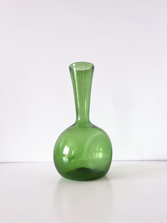 Italian green blown glass vase, Empoli, 1950