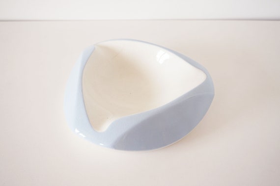 Large white and sky blue ceramic empty pocket 1950