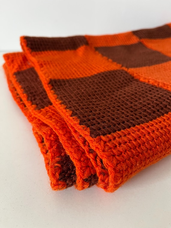 Vintage hand-knitted wool gingham blanket 110x88