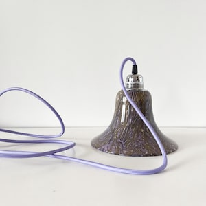 Bärbar lampa - Vintage lila opaline klotpendellampa