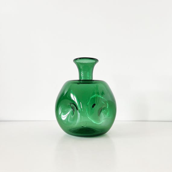 Italian green blown glass vase, Empoli, 1950