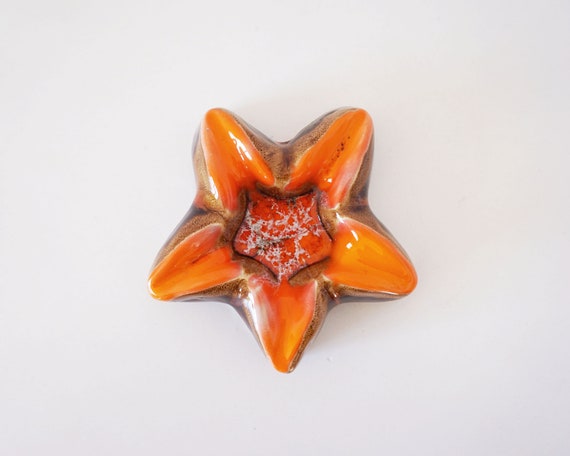 Vallauris orange ceramic starfish pocket