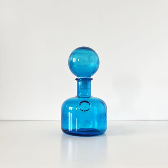 Italian Empoli bottle/carafe, blue fleur-de-lis, 1960