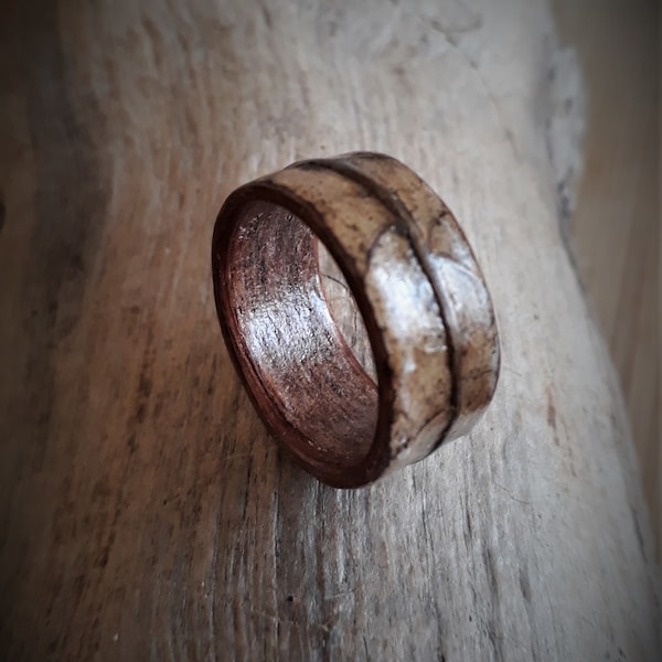 Walnussblatt - Naturschmuck - Handgemachter Ring - Geschenk für Ihn - Geschenk für Sie - Naturfreunde - Freundschaftsring - Holzring