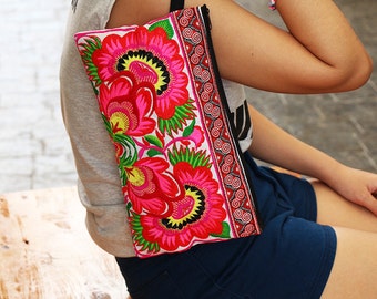 Fashion Bag Pink Flower Clutch With Embroidered Fabric