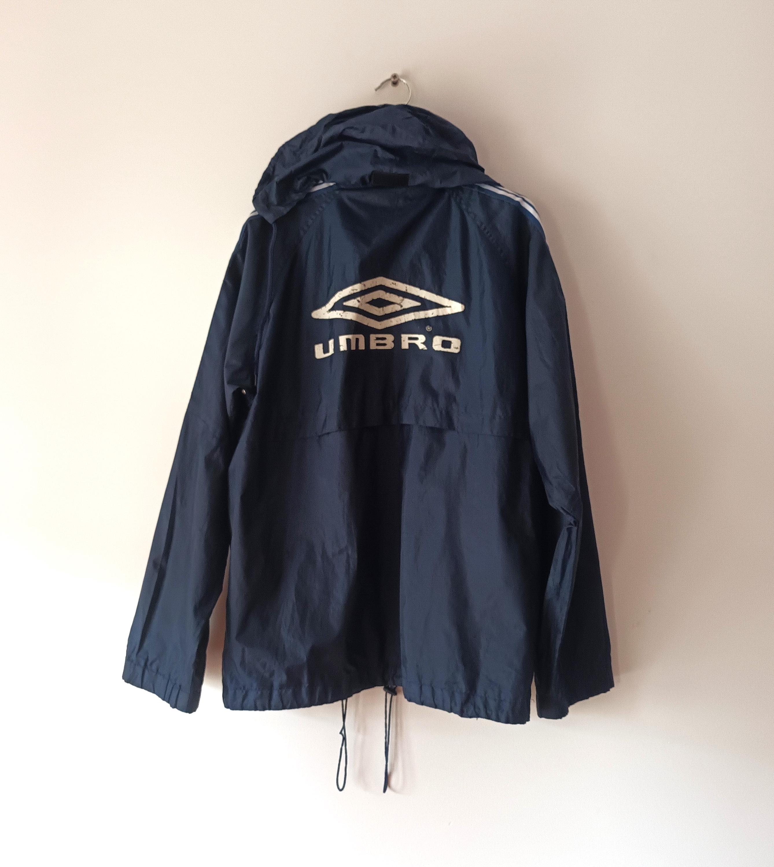 UMBRO Vintage Mens Dark Blue Rain Jacket Size M Hooded Nylon