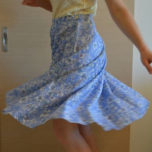Vintage Womens Blue White Floral Pleated Midi Skirt Size M/38 Plisse Floral Print Skirt High Waist Blue Floral Skirt 80s Spring Summer Skirt