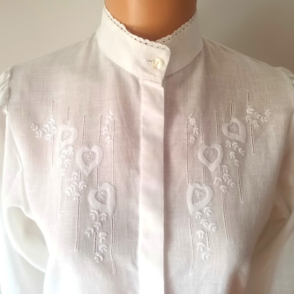 Vintage Women White Shirt Size M/38 Dirndl Embroidered Cotton Shirt Balloon Puffy Half Sleeves Hearts Print Blouse Peasant Trachten Top