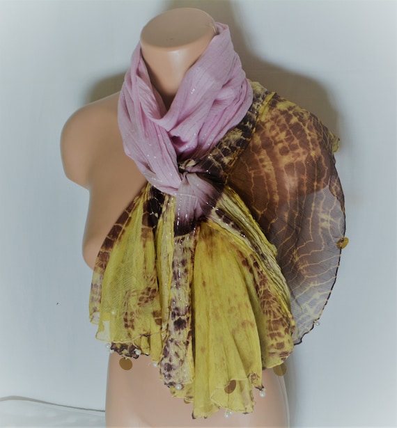 unusual scarves