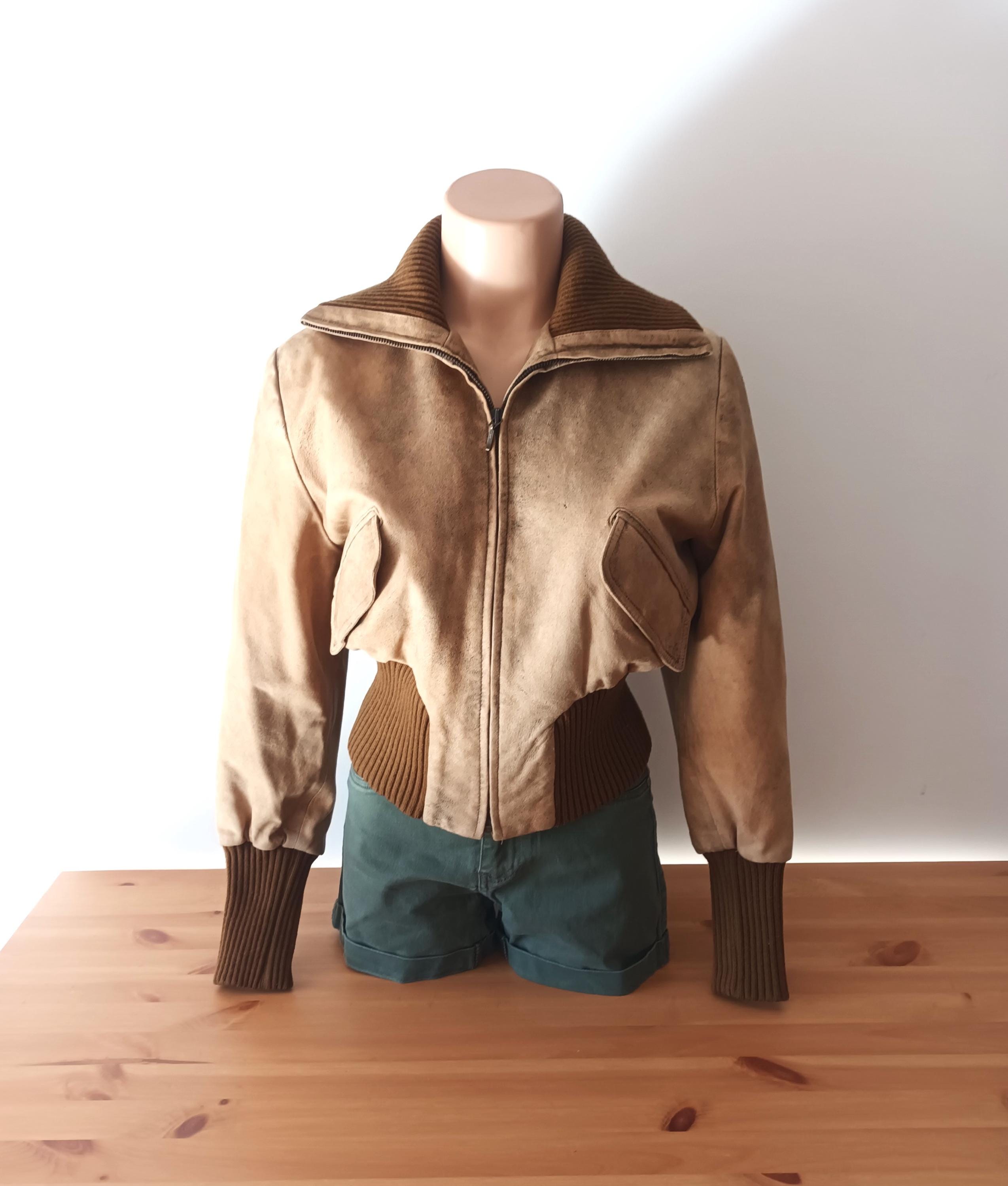 Vintage Women's Beige Suede Leather Jacket Size XS Short Beige