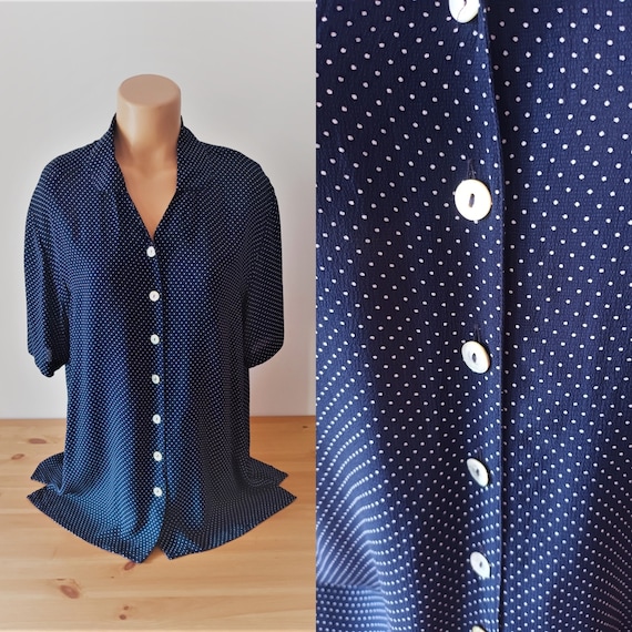 Blusa azul marino con lunares blancos new arrivals
