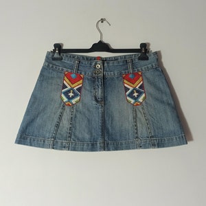 Vintage Women Denim Mini Skirt Size S/M Embroidered Blue Denim Mini Skirt Girl&#39;s Y2K Style 00&#39;s Short Skirt Navajo Style Skirt Western Style