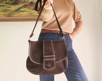 Vintage chocoladebruine suède zadeltas donkerbruine suède leren schoudertas suède crossbody tas Y2K-stijl bruine suède hobo handtas