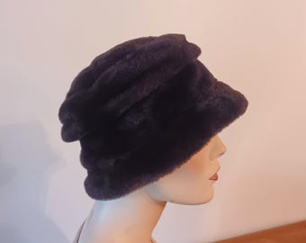 Vintage Women’s Faux Black Fur Duchess Hat With Pull Down Net Vintage Duchess Women main image 3