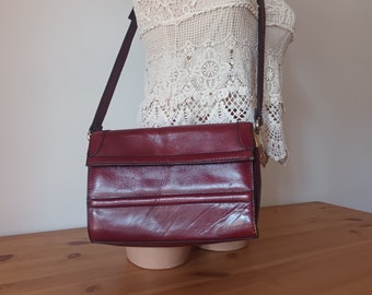 Vintage Women Burgundy Leather Flap Bag Burgundy Leather Shoulder Bag Maroon Messenger Bag Burgungy Leather Crossbody Bag Wine Flap Bag