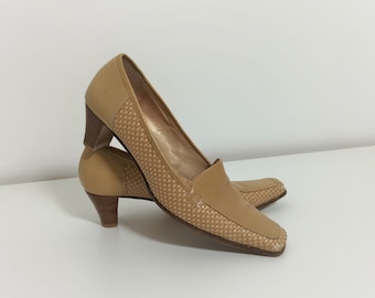 Rollini Vintage Women Leather Beige Brown Shoes Size 40/US 9 Square Toe Block Heels Woven Details Pumps Designer 90's Styled in Italy