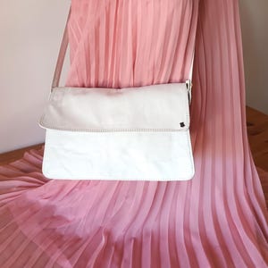 Vintage Women White Leather Flap Bag White Shoulder Bag Leather Cross Body Bag Mini Clutch Bag Travel Small White Wallet Leather Bag