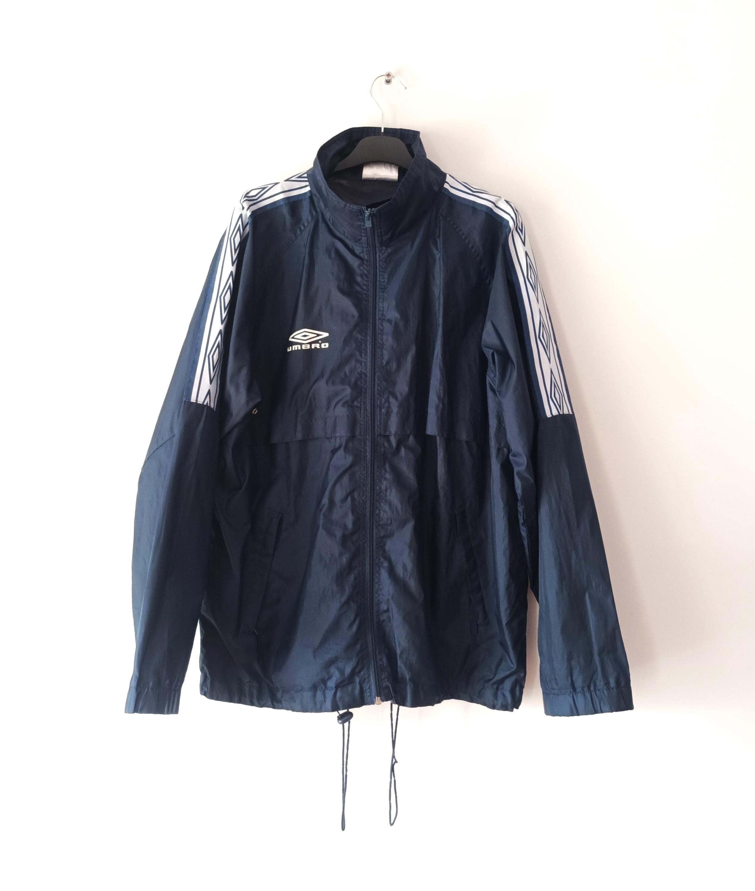 UMBRO Vintage Mens Dark Blue Rain Jacket Size M Hooded Nylon