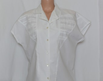 Vintage Women White Shirt Size L Kimono Cap Sleeve Wide Short Sleeve Dirndl Cotton Shirt Button Blouse 70's 80's Eyelet Embroidered Collared