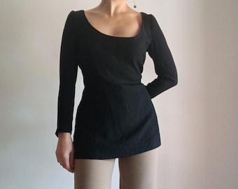 Camicetta lunga vintage da donna nera tinta unita, taglia M, top nero a maniche lunghe con bottoni, senza colletto