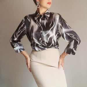 Vintage Womens Black White Satin Shirt Size M/38 Gray Black Abstract Shirt Black White Satin Long Sleeve Buttoned Abstract Stylish Blouse