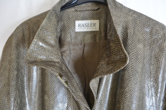 Vintage Basler Women Raincoat Size M/L Windbreake… - image 6