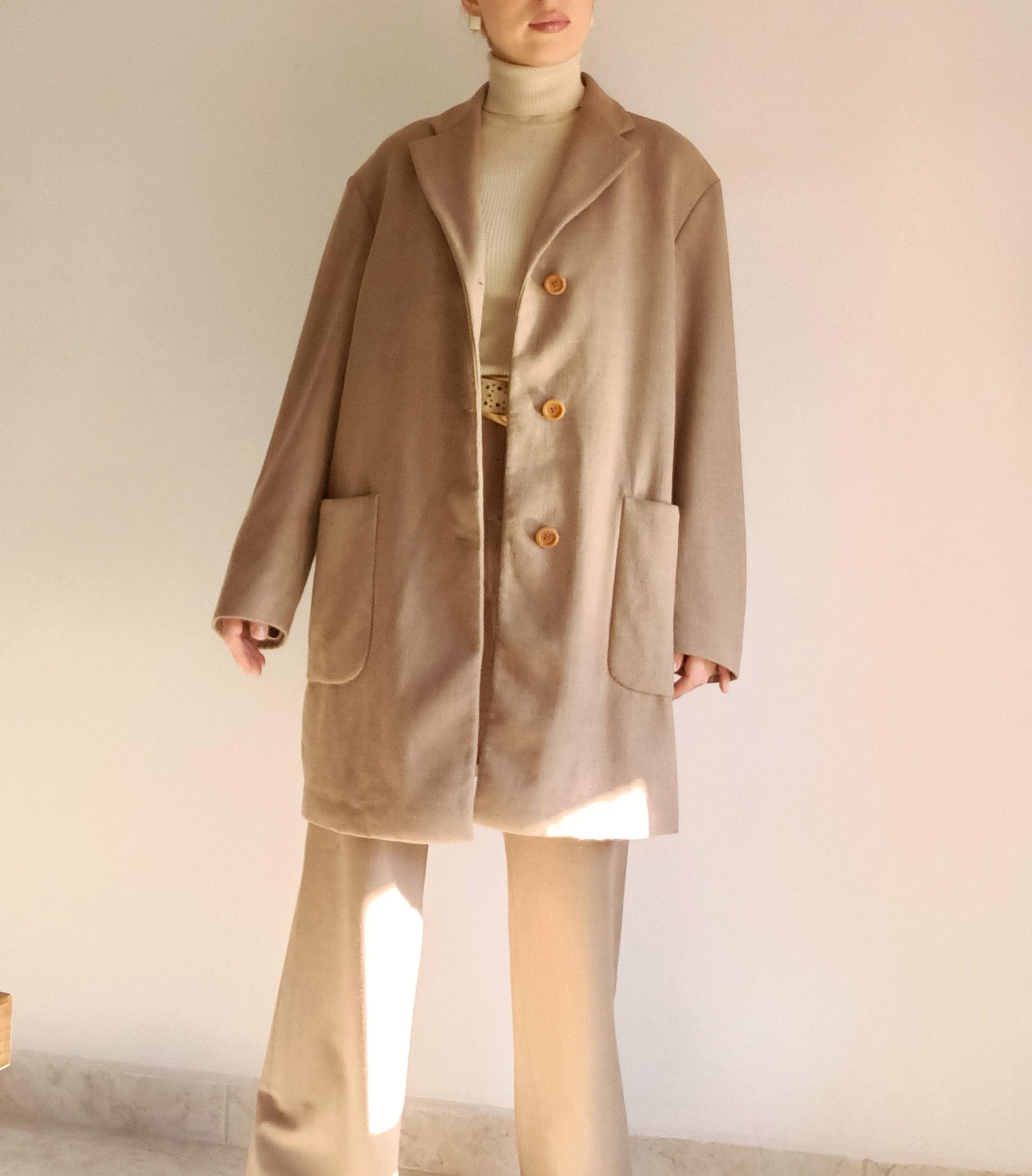Pal Zileri, Pal Zileri Vintage Mens Camel Wool Midi Coat Size M/48 Beige Brown Wool Overcoat Button Solid Single Breasted Regular Fit Coat Made in Italy