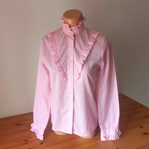Vintage Women Pink Cotton Dirndl Shirt Size XS Ruffle Collar Blouse Striped Trachten Shirt Long Sleeve Pink White Ruffle Fairytale Blouse