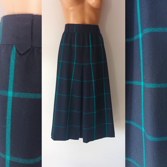 Plaid wool skirt navy 2025