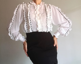 Vintage Women White Shirt Size M/40 Ruffled White Black Long Ruffled Sleeve Blouse Solid Ruffled Shirt White Ruffled Collar Buttoned Blouse