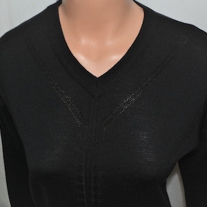 Vintage Women Wool Blend Sweater Size M/40 Black V-neck Knitted Long Sleeve Basic Casual Top Warm Merino Wool Pullover Wool Black Knit Top