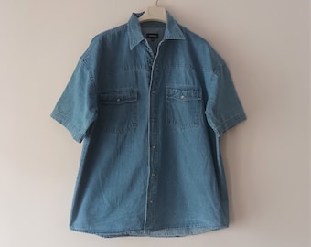 Camisa vaquera vintage para hombre, talla XL/XXL, camisa vaquera de algodón azul con broches a presión, camisa vaquera de manga corta de los años 00, camisa vaquera azul claro con bolsillos en el pecho