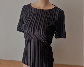 Vintage Dam Svart Sammet Stretchig Topp Storlek S/M Kortärmad Svart Velourblus Avslappnad Sammetstopp Y2K-Style Topp Söt Svart Topp