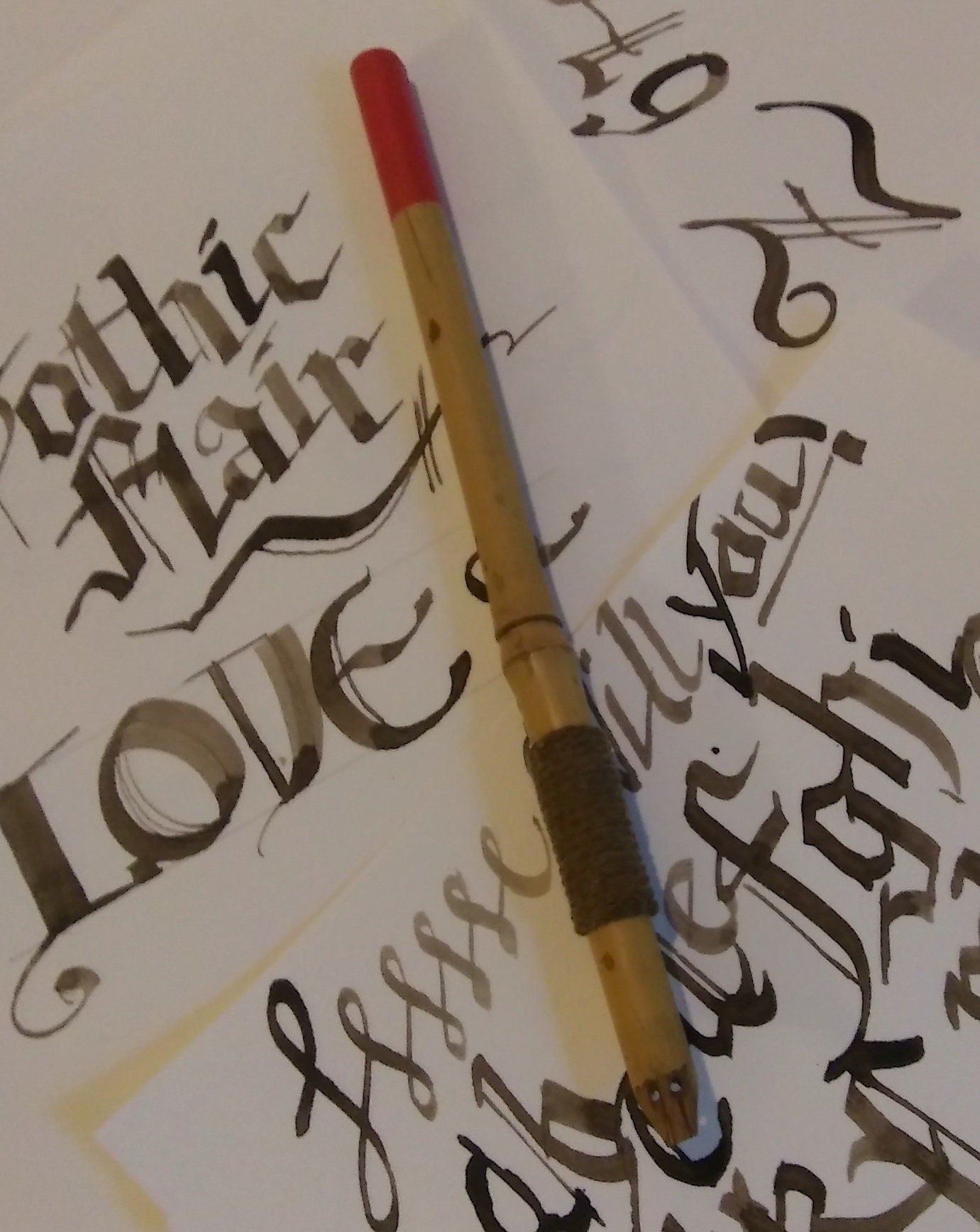 Caligraphy Reed Handcrafted Gothic Flair Reed Pen – Blackletter & Manuscript ...