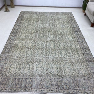 Vintage Area Rug 5x8, Vintage Neutral Rug, Turkish Pale Rug, Muted Anatolian Rug, Bedroom  Rug, Living Room Rug, Farmhouse Rug, 5.2x8.3 ft