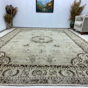 8x11 Neutral Area Rug, Extra Large Rug, Turkish Neutral Rug, Vintage Area Rug, Oushak Wool Rug, Fermhouse Rug, Living Room Rug,7.9 x 11.1 ft