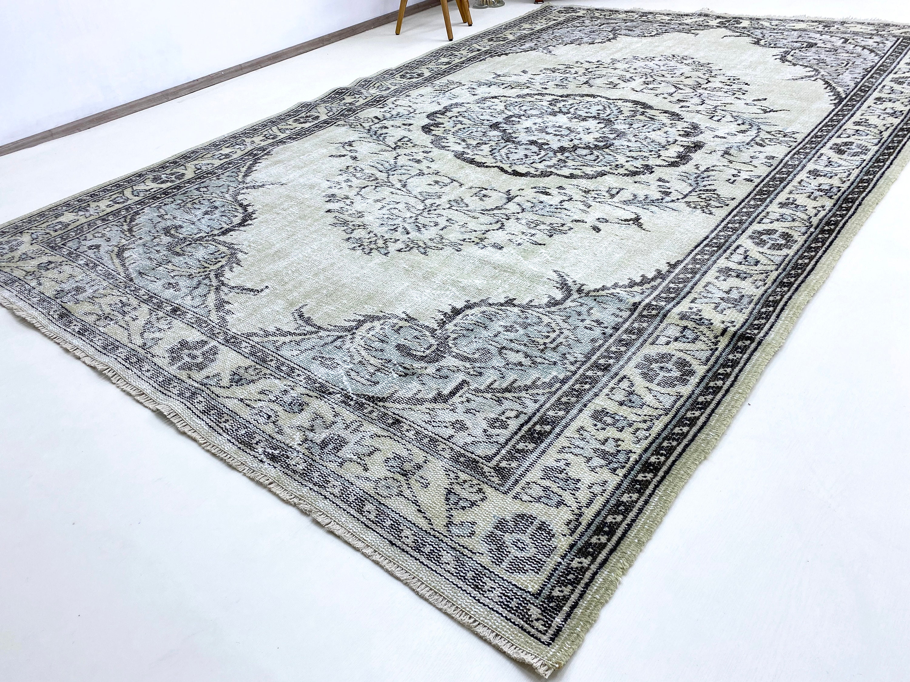 Neutral Rug 6x9 Vintage Pale Green Large Rug Turkish Boho Etsy