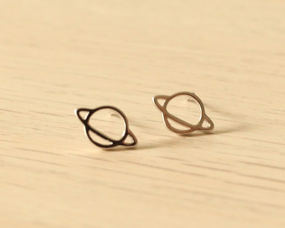 Girls Planet delicate Ear Studs 925 Sterling Silver
