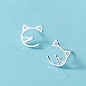 Cute 925 Sterling Silver Earring Studs, Minimalist Earrings, little cats face earrings, small earring Studs