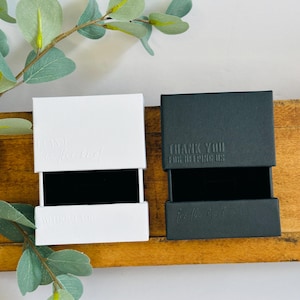 Geprägte Brautjungfer Vorschlag Box NUR, Tie the Knot Schmuckschatulle, Brautjungfer Vorschlag Box, Kostümbox, Geschenk für sie, Schmuckschatulle