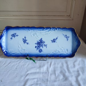 Plat à cake rectangulaire en faïence blanche décor artisanal collection  bleu Tahitien