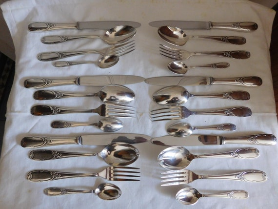 Liberty housework 24 pieces 6 large cutlery 6 knives 6 teaspoons silver metal decorated rocaille French goldsmith