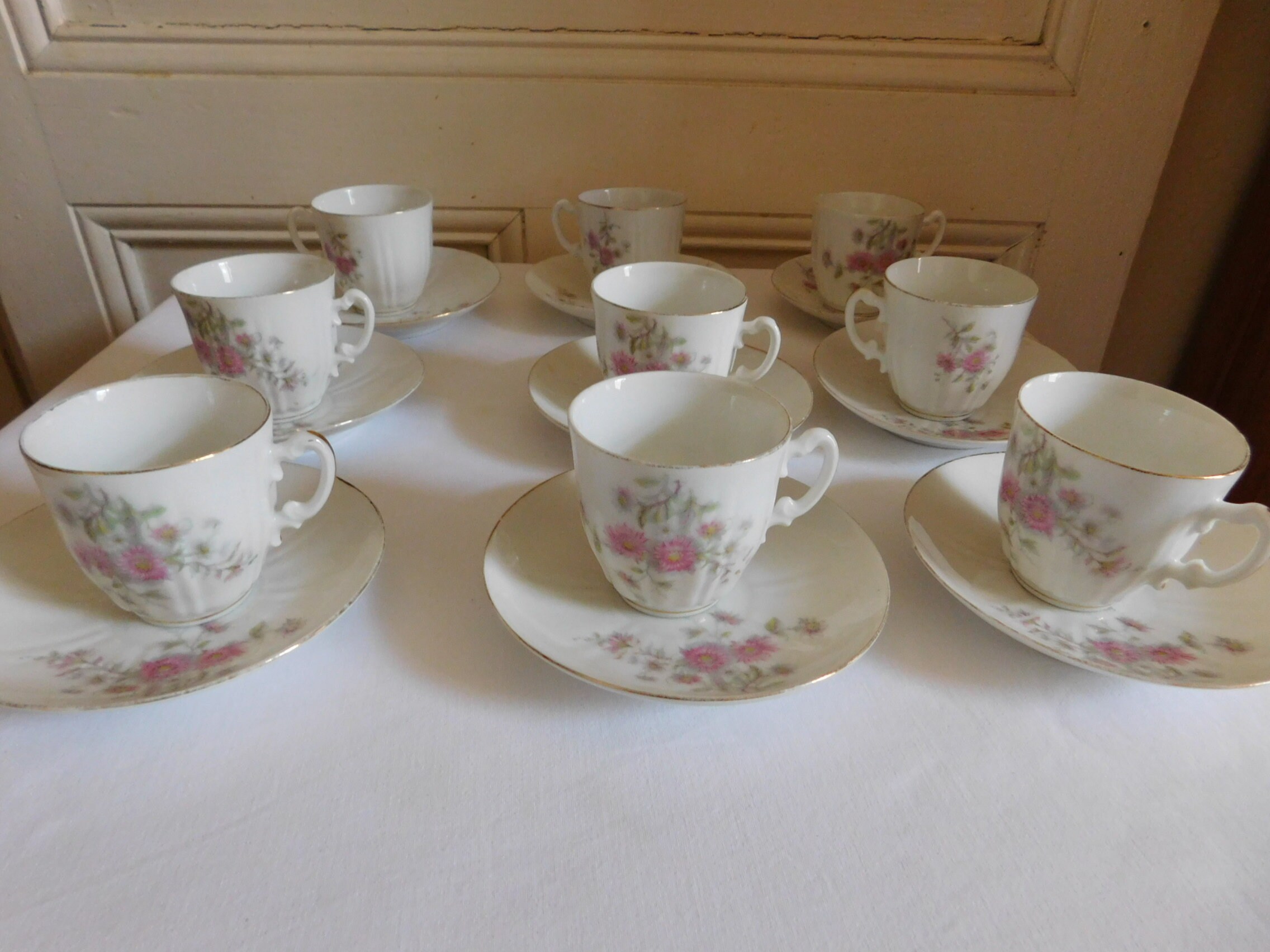 suite De 9 Tasses Sous